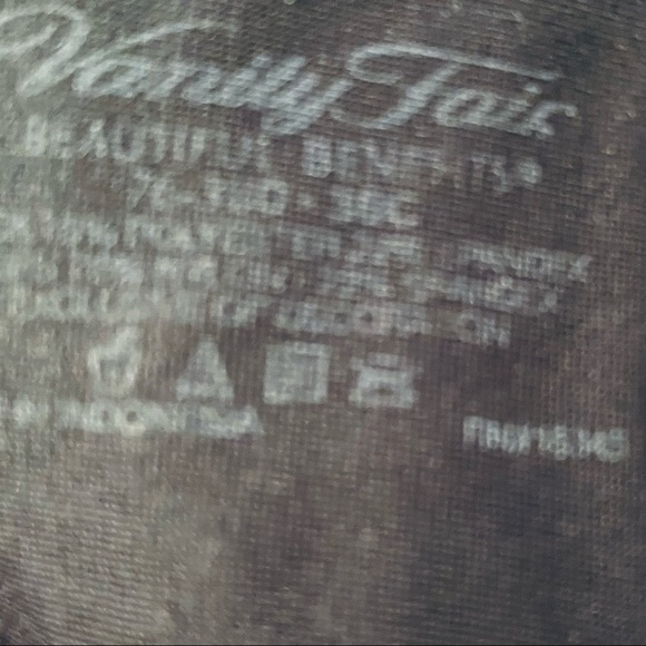 Vanity Fair Beautiful Benefits Back Smoothing Bra - Picture 3 of 3